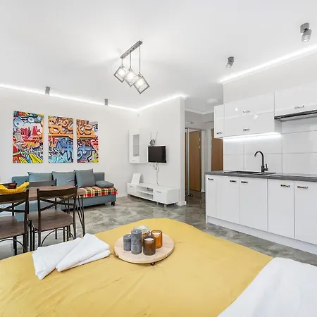 Lumina Comfy Near The Railway Station وودج