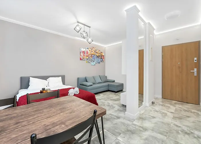 Lumina Comfy Near The Railway Station *